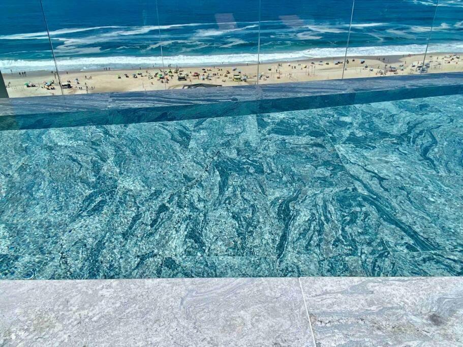 Beachfront Beauty On Atlantic Avenue Apartamento Río de Janeiro